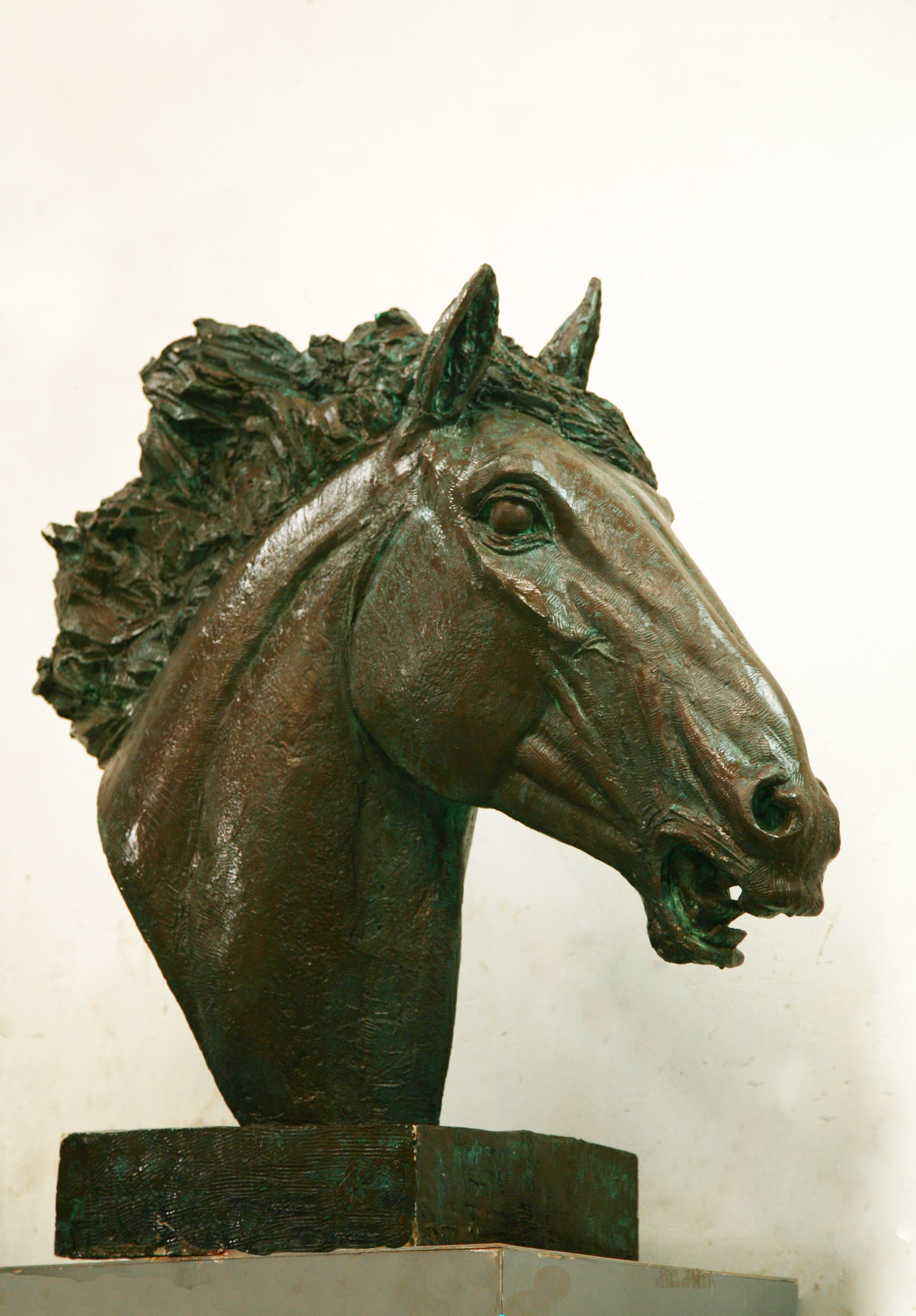 马_泥雕_雕塑_宝甄网